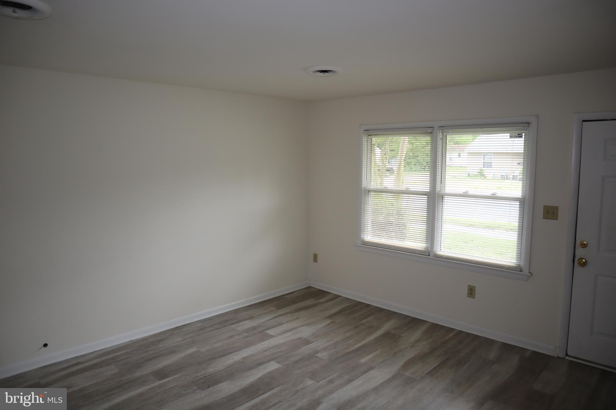 COLONIAL VILLAGE - Residential Lease