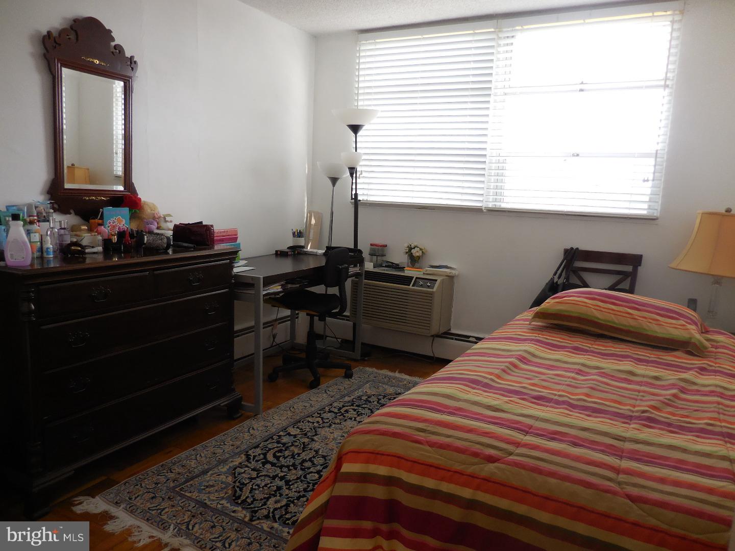 RADNOR HOUSE - Residential Lease