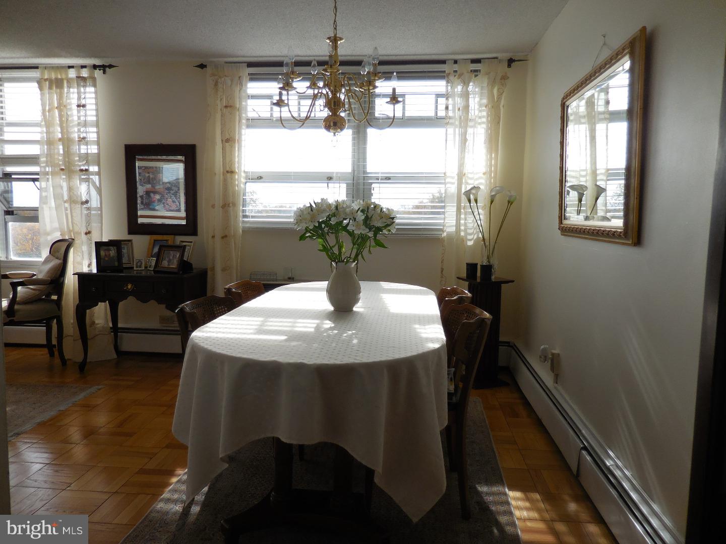 RADNOR HOUSE - Residential Lease