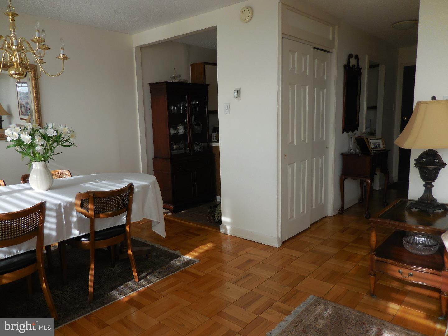 RADNOR HOUSE - Residential Lease