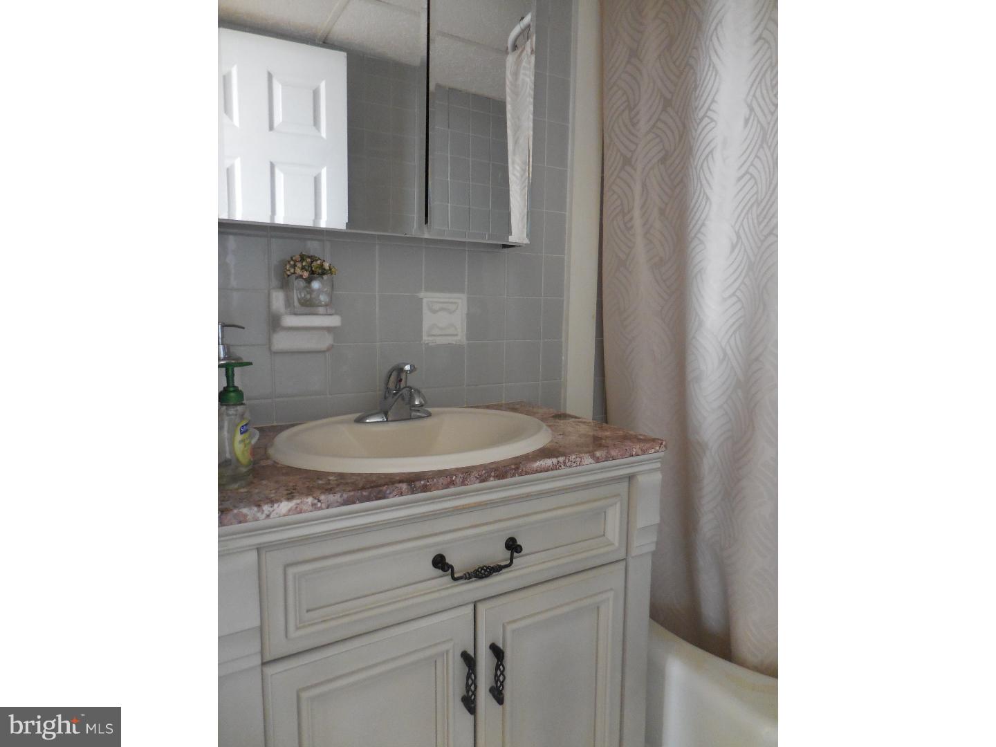 RADNOR HOUSE - Residential Lease