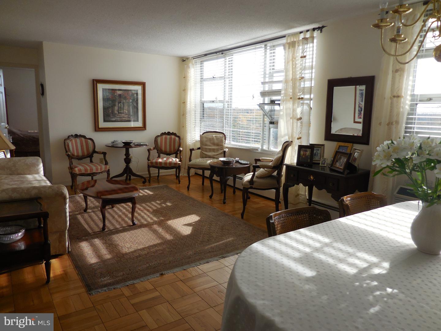 RADNOR HOUSE - Residential Lease