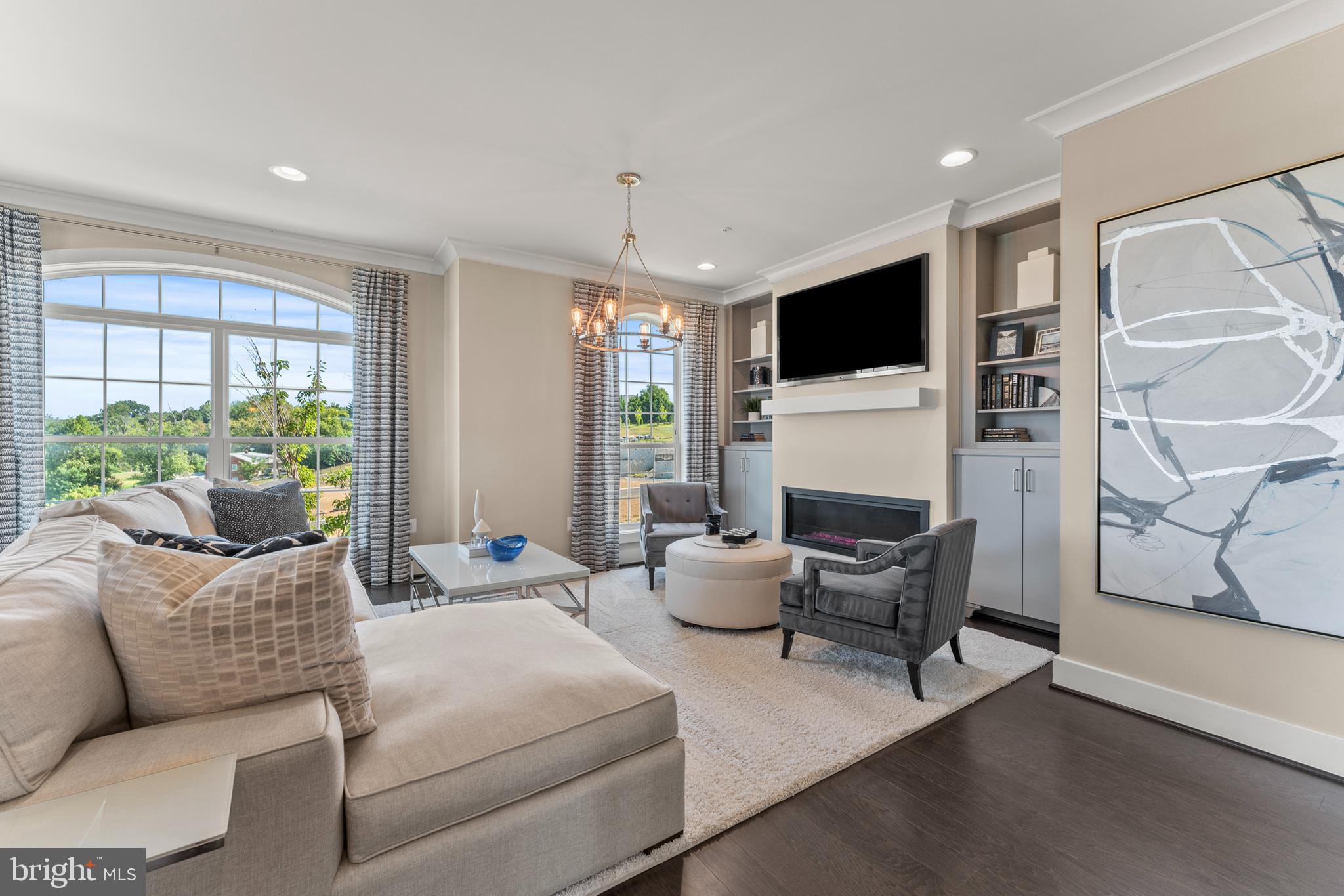 POTOMAC OVERLOOK - Residential