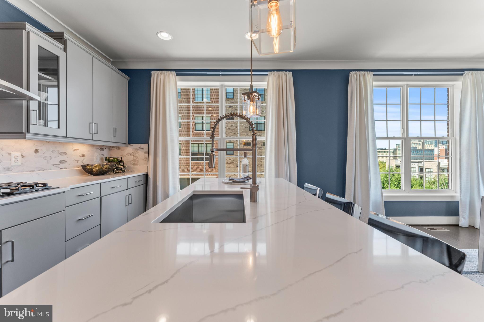 POTOMAC OVERLOOK - Residential