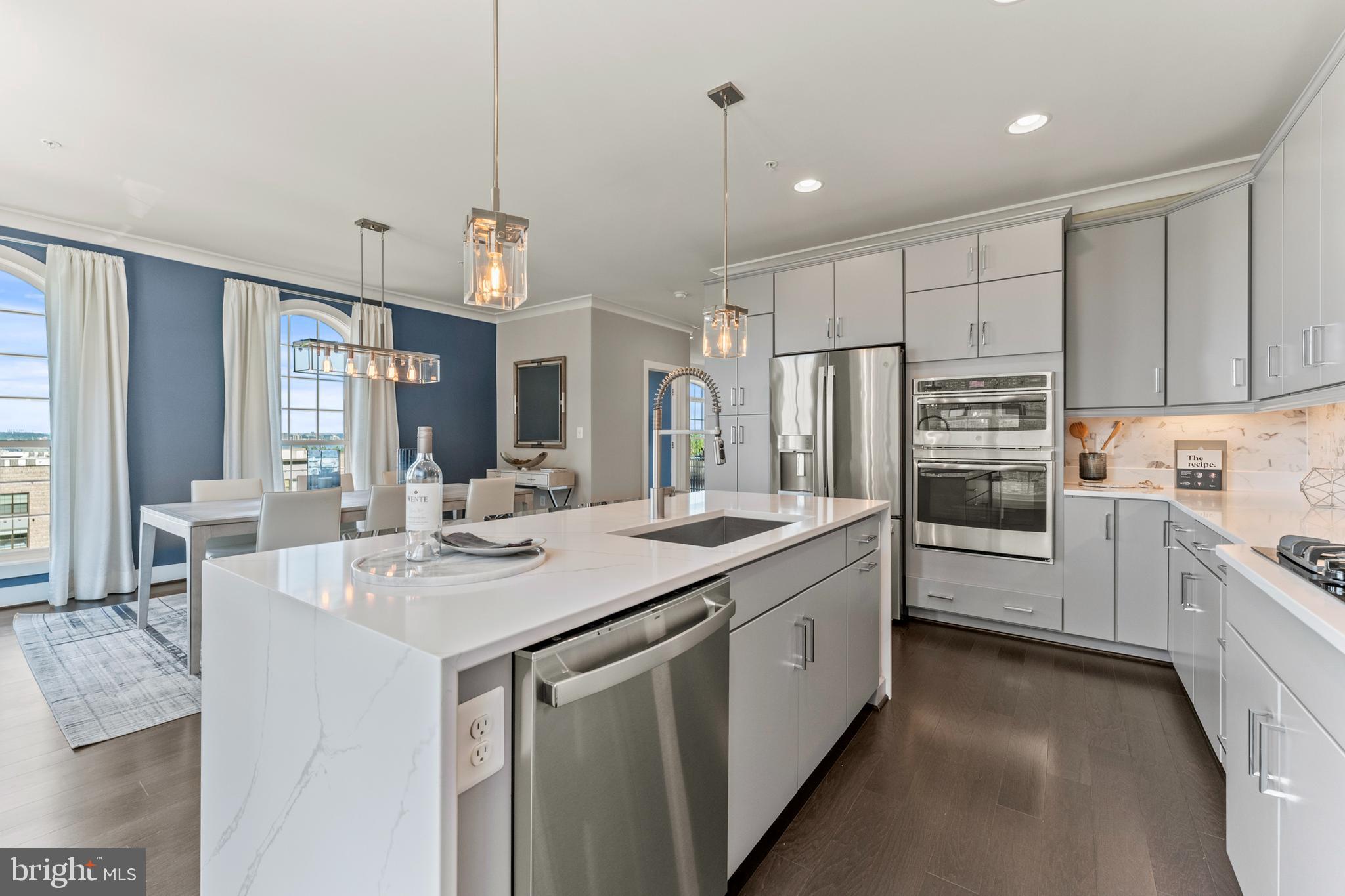 POTOMAC OVERLOOK - Residential