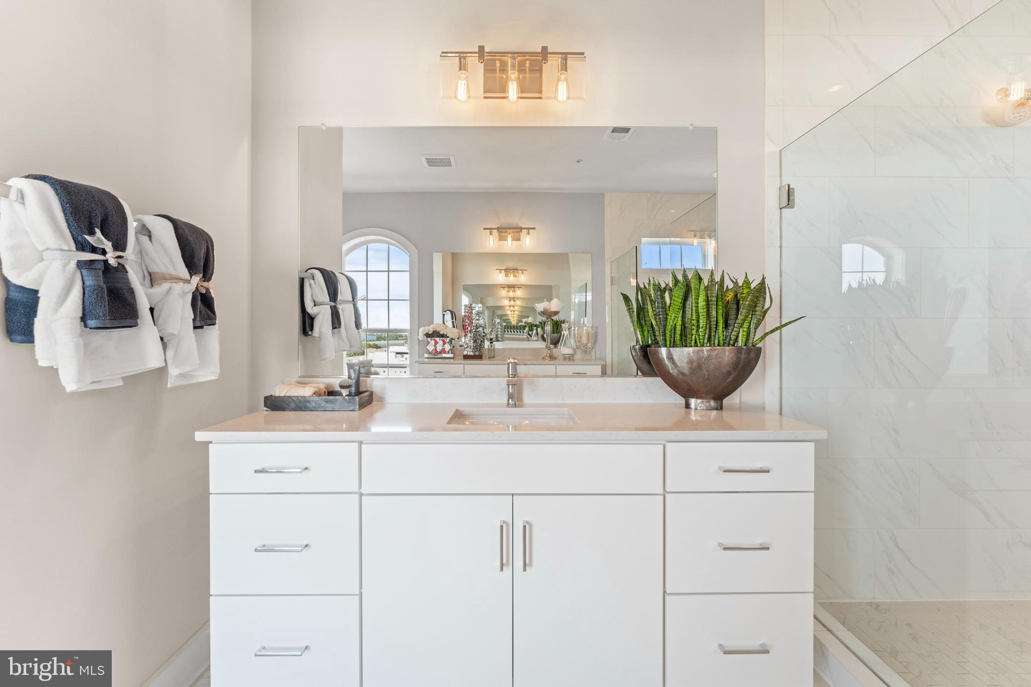 POTOMAC OVERLOOK - Residential