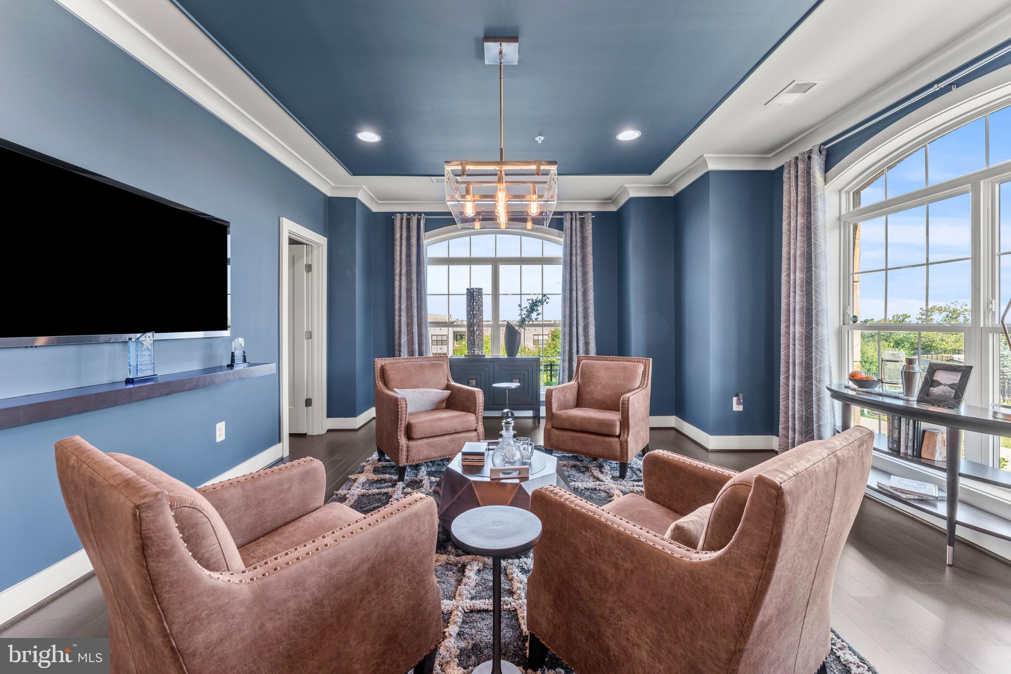 POTOMAC OVERLOOK - Residential