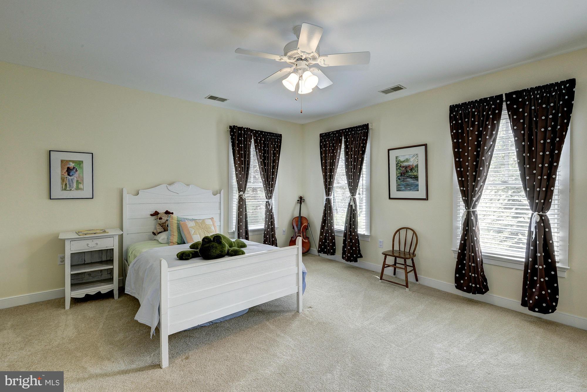 LANGLEY FARMS - Residential