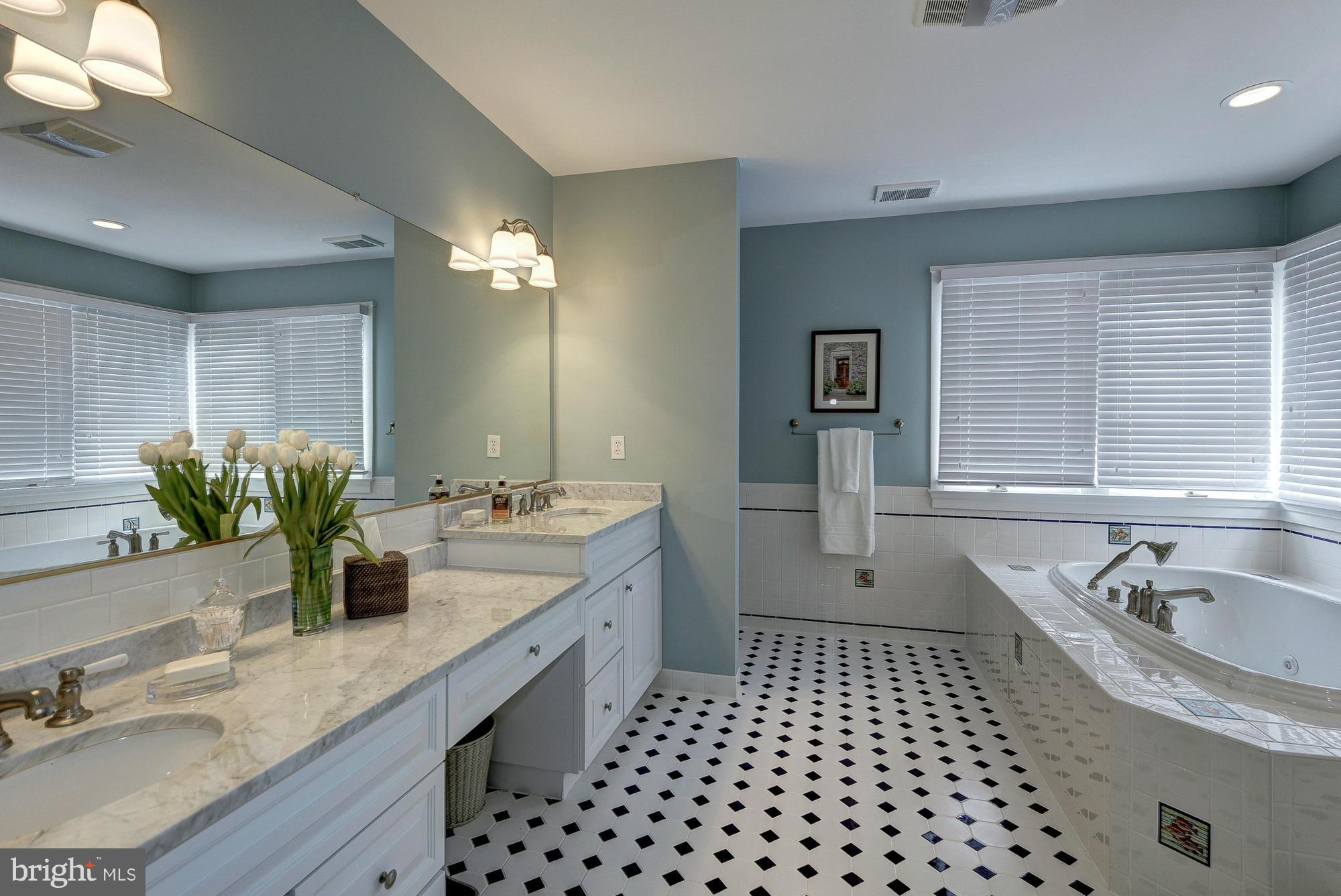 LANGLEY FARMS - Residential