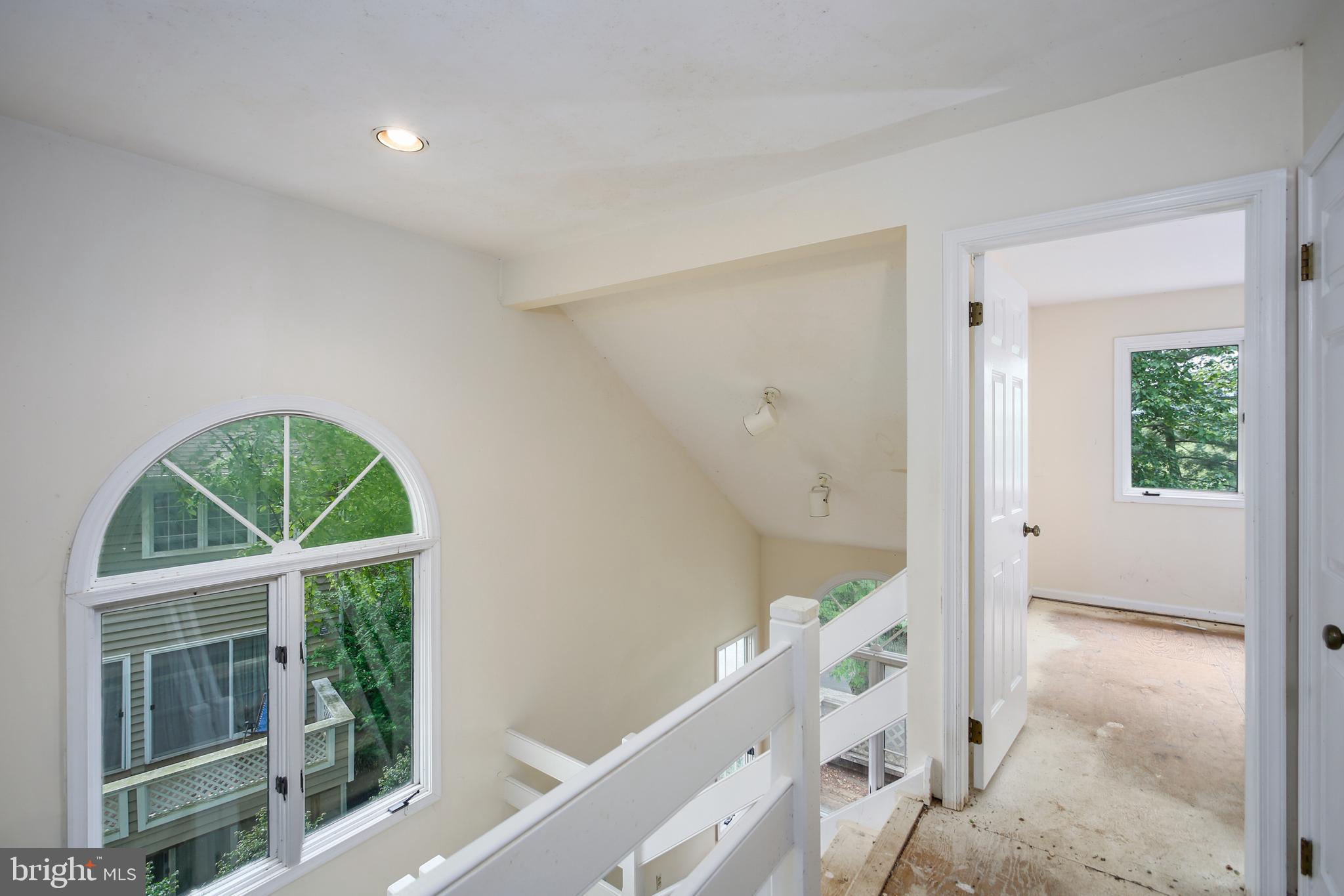 CHESTERBROOK/NEWPO - Residential