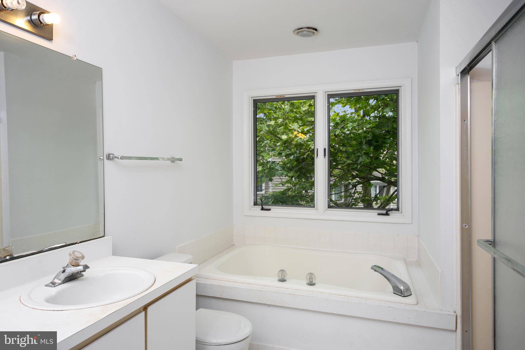 CHESTERBROOK/NEWPO - Residential