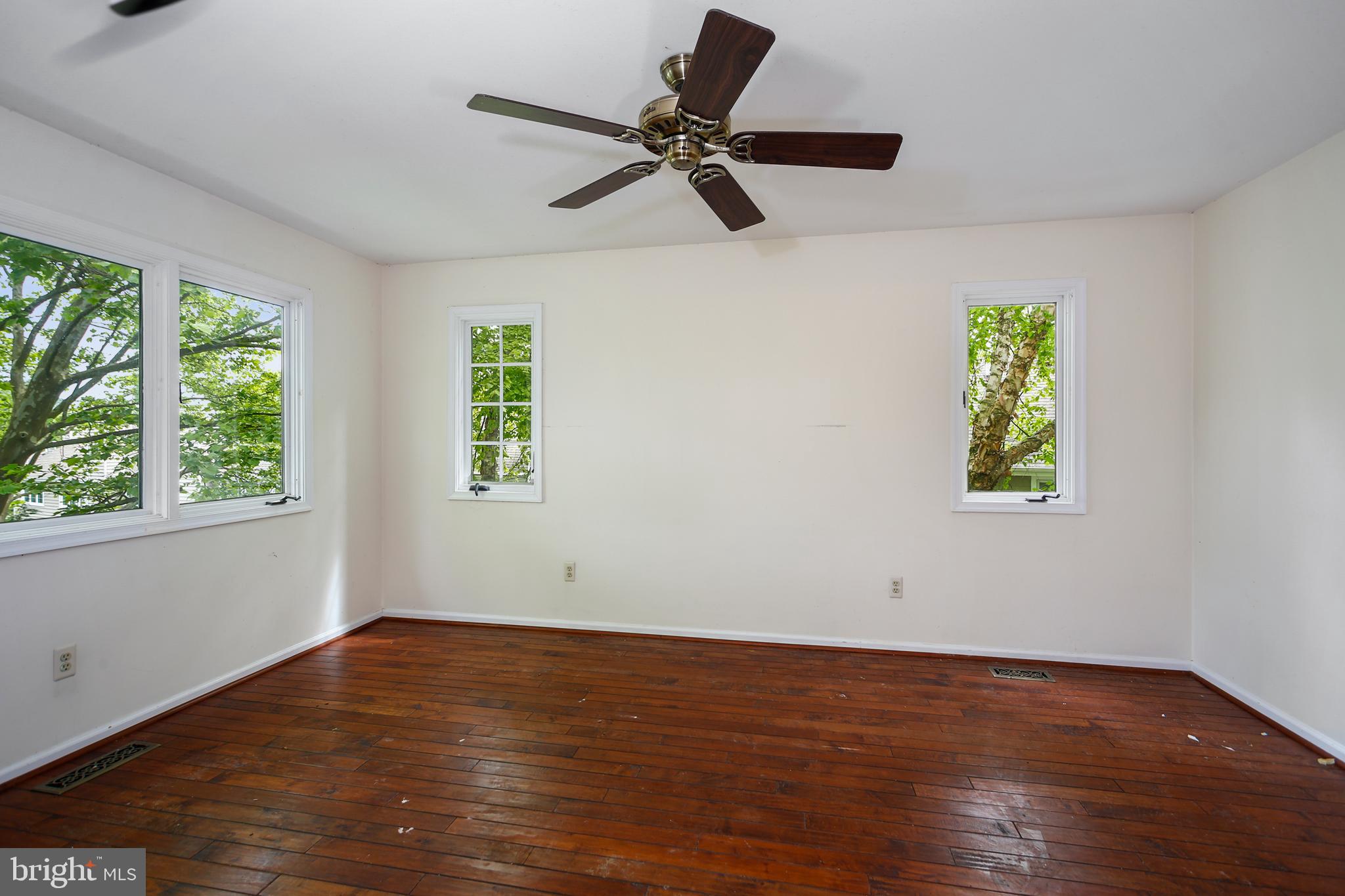 CHESTERBROOK/NEWPO - Residential