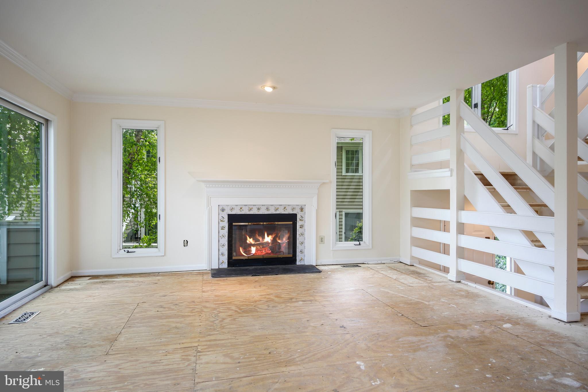 CHESTERBROOK/NEWPO - Residential