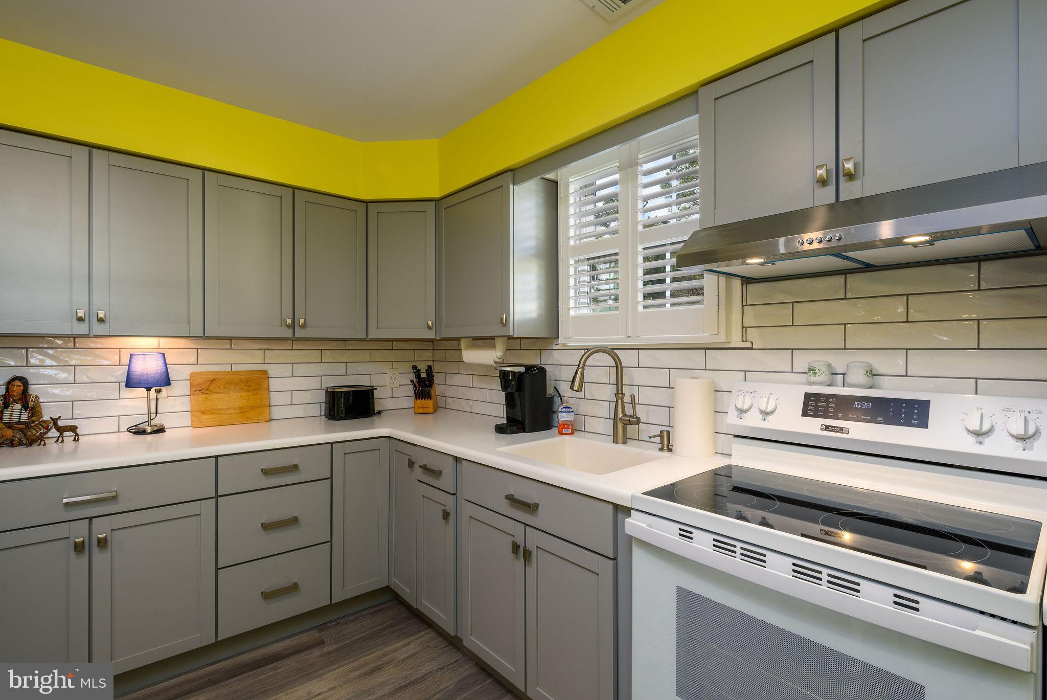 29001 HARRIET AVENUE