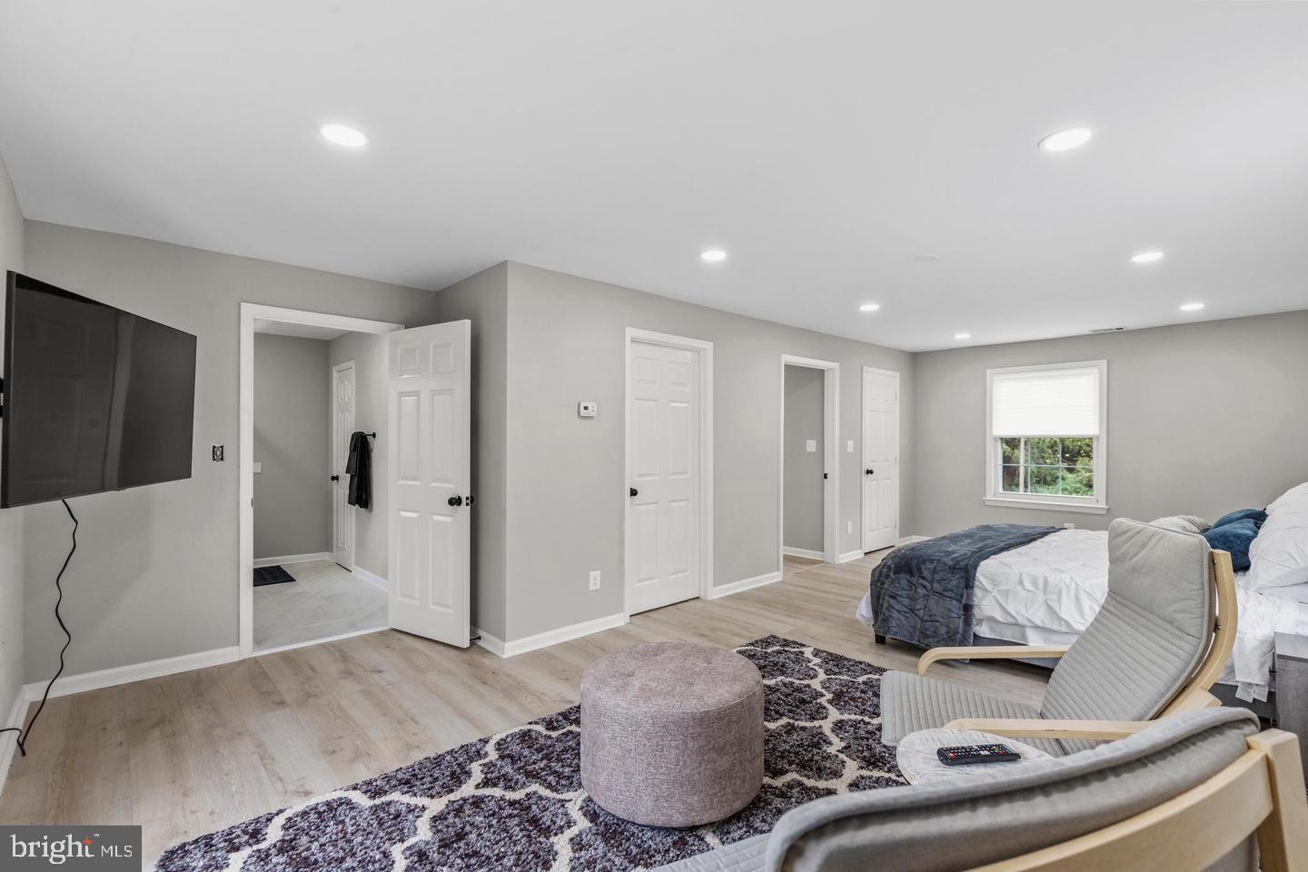 HILLWOOD - Residential Lease