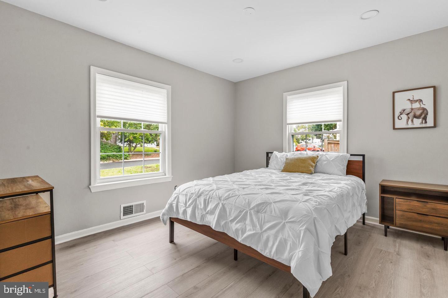 HILLWOOD - Residential Lease