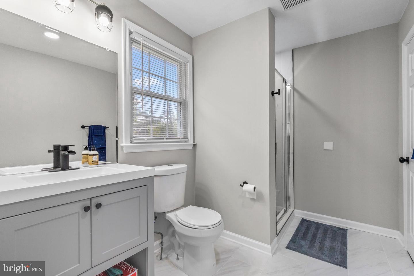 HILLWOOD - Residential Lease