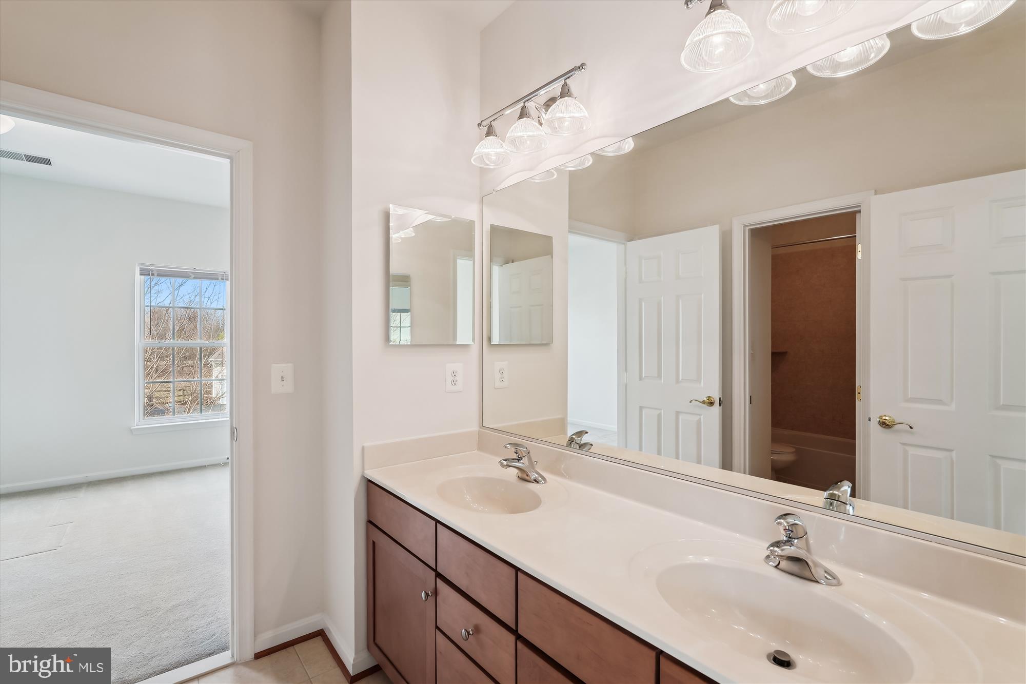 ELYSIAN HEIGHTS - Residential