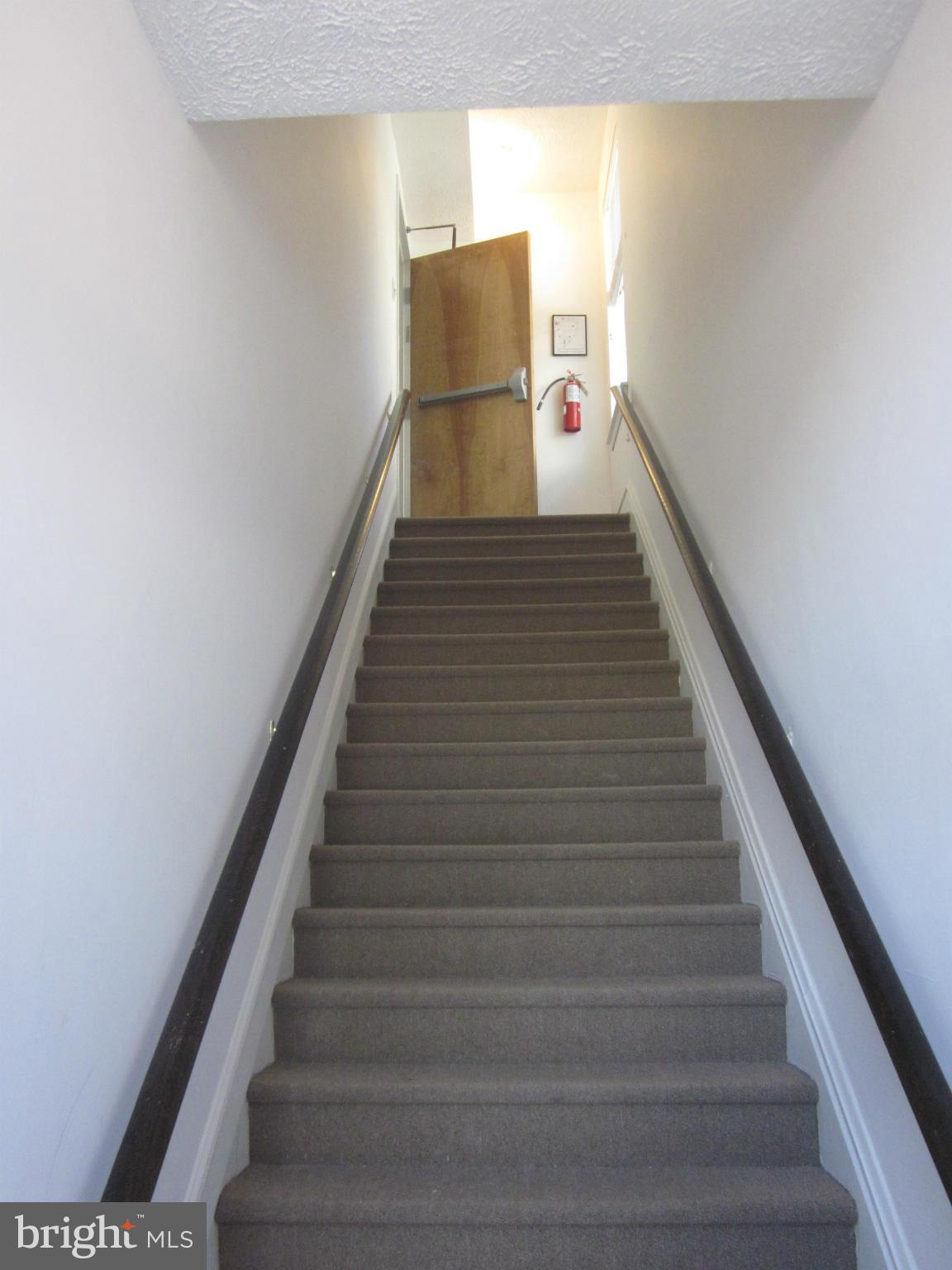 CAMBRIDGE - Commercial Sale