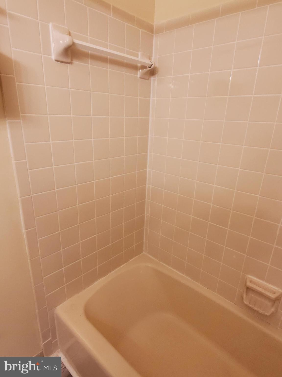 LAKE RIDGE - Residential Lease