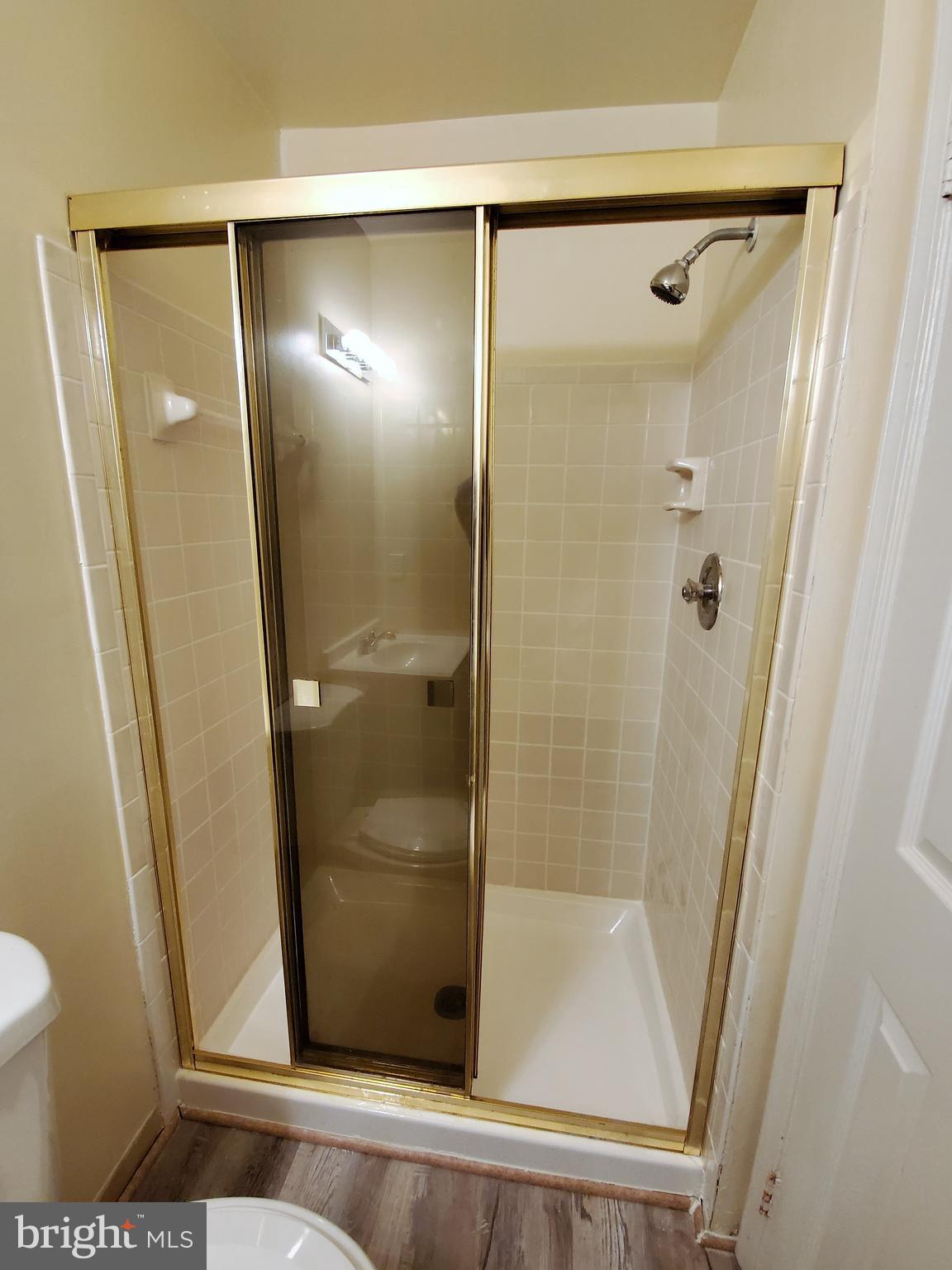 LAKE RIDGE - Residential Lease