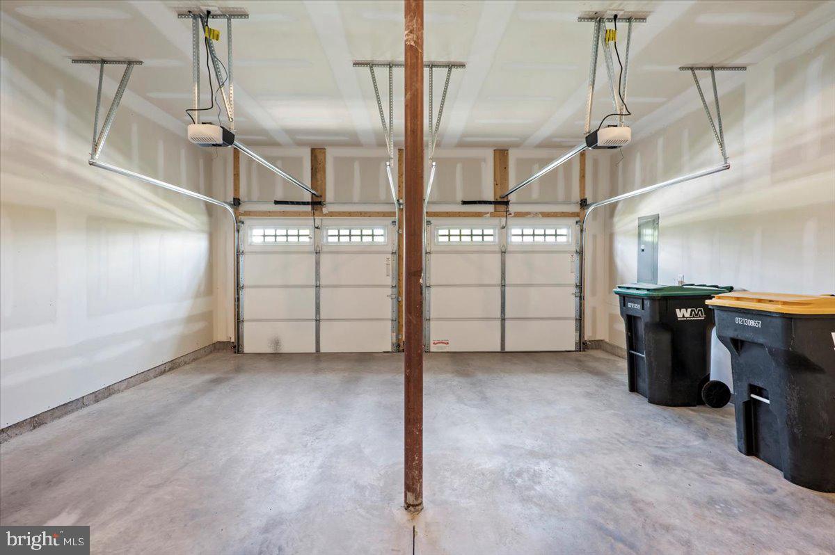 BAYBERRY CROSSING - Residential