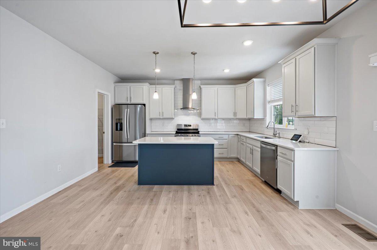 BAYBERRY CROSSING - Residential