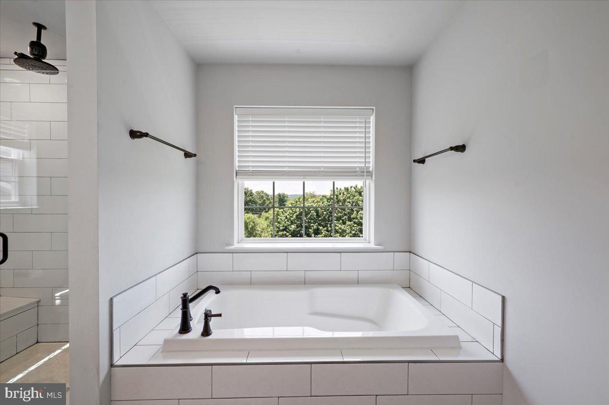 BAYBERRY CROSSING - Residential