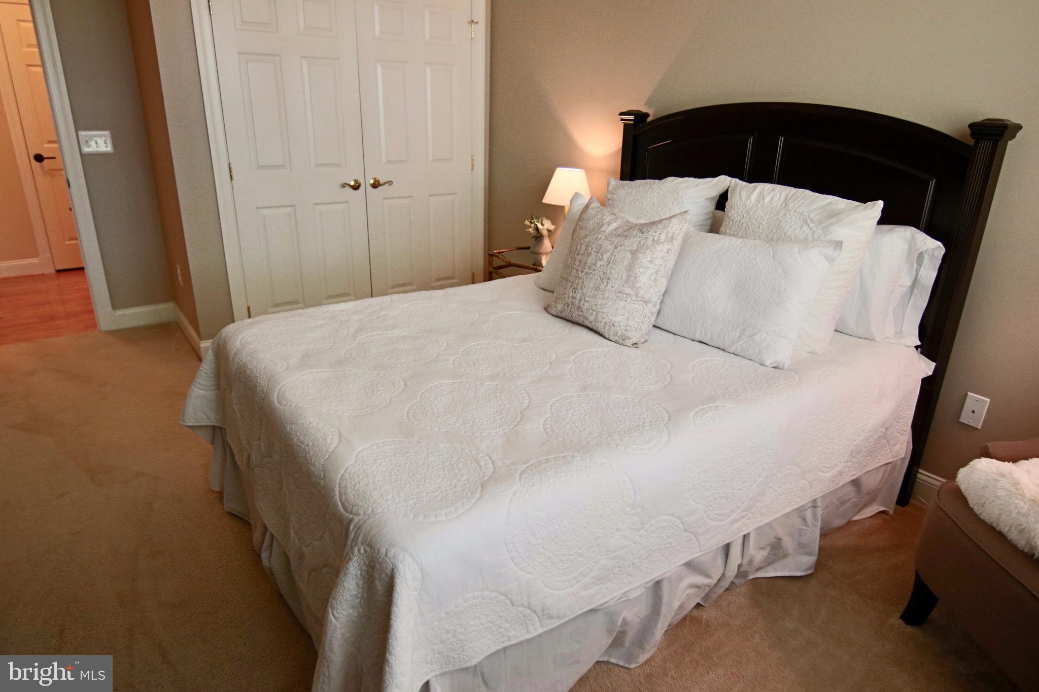 SEVERNA PARK GATEWAY VILLAGE - Residential