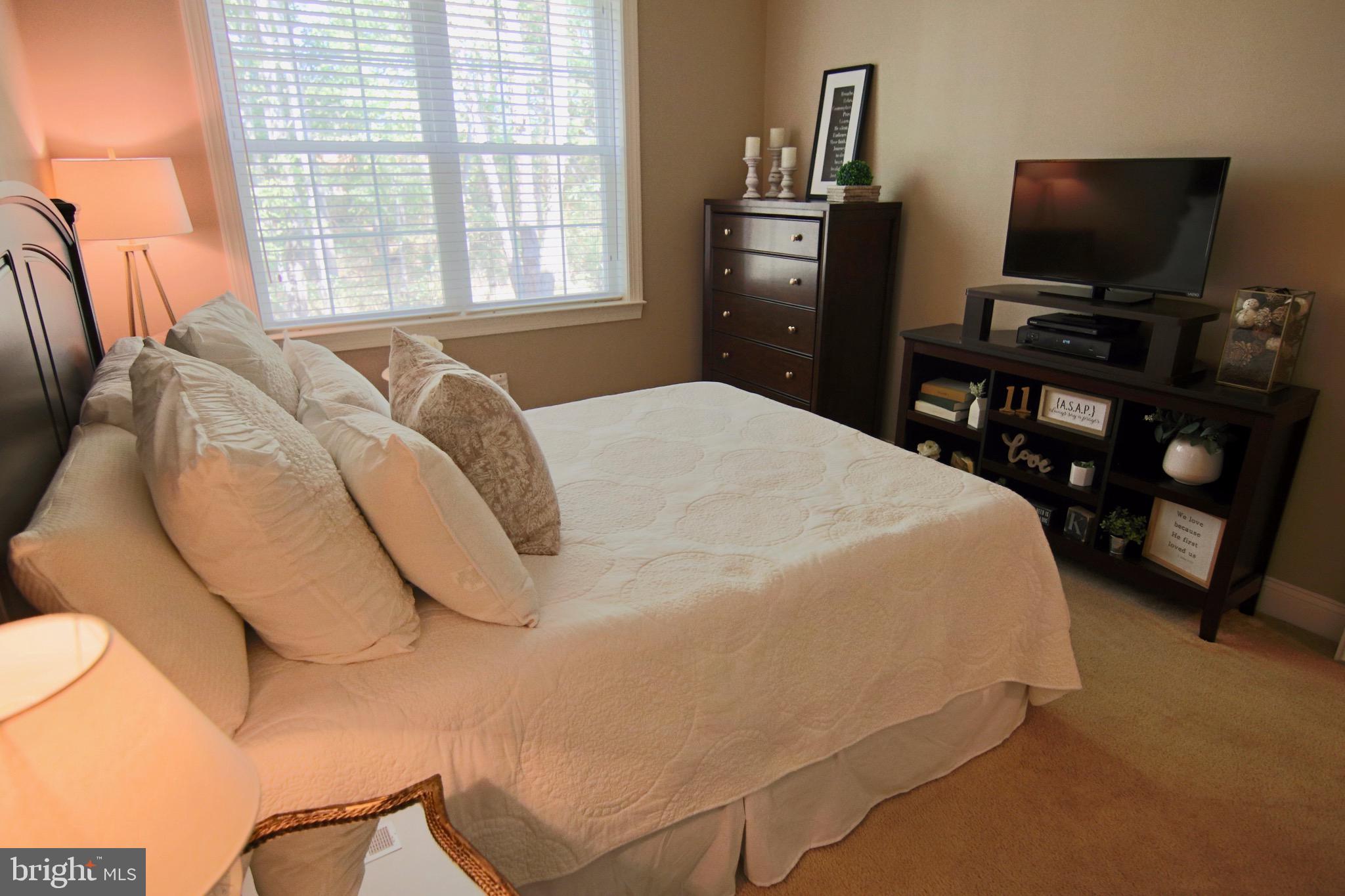 SEVERNA PARK GATEWAY VILLAGE - Residential