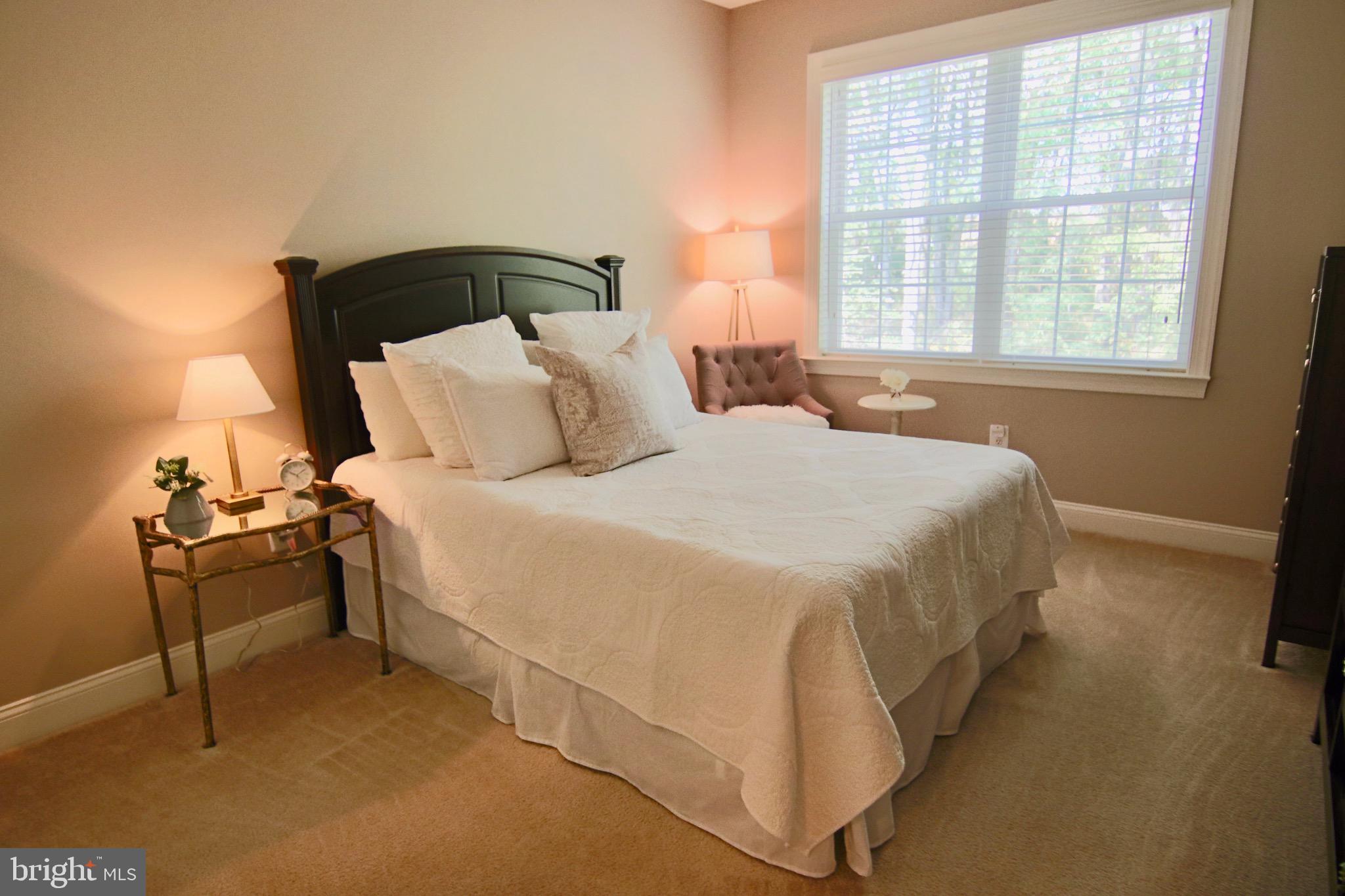 SEVERNA PARK GATEWAY VILLAGE - Residential