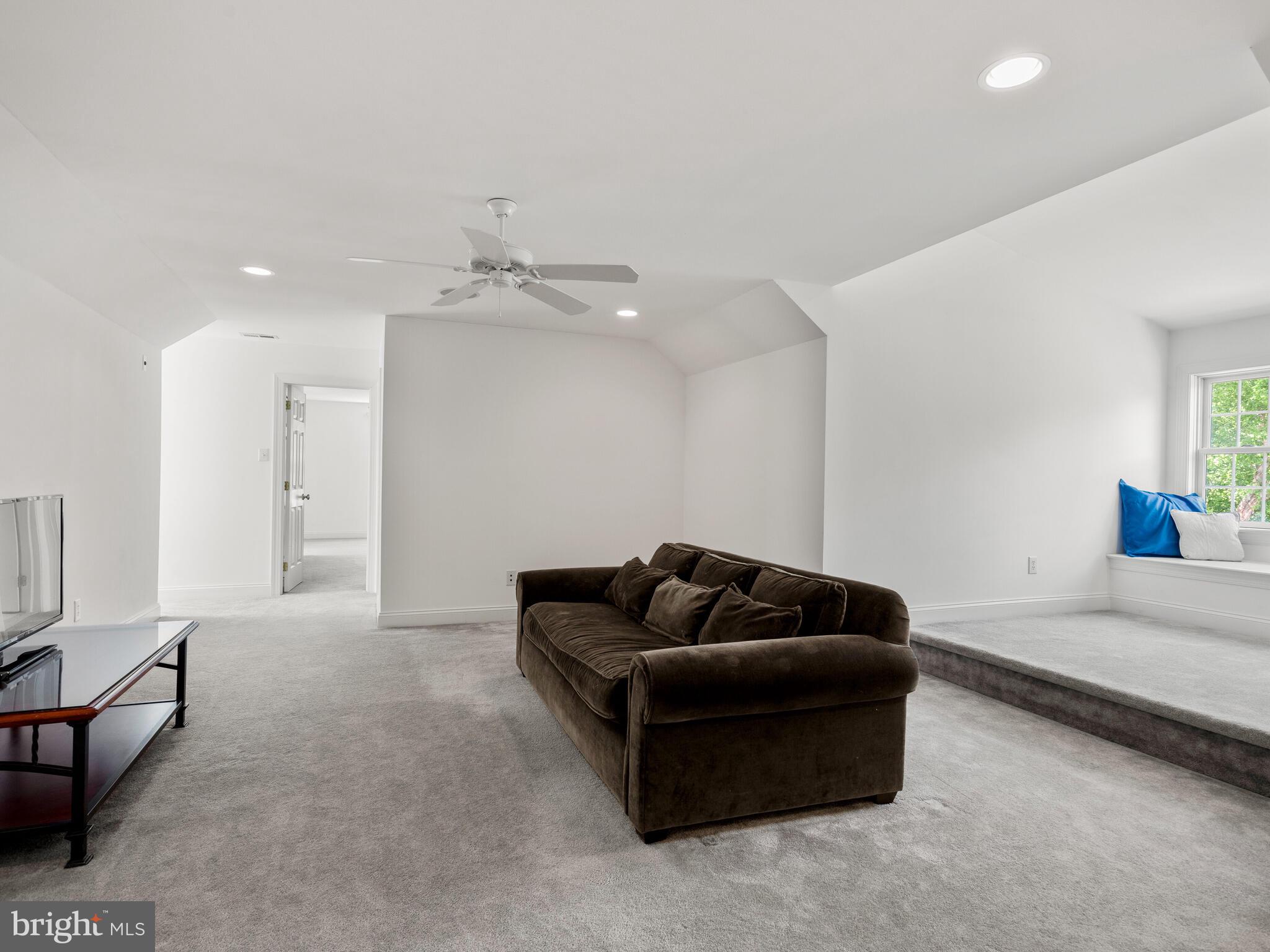 PRESRVE AT BIRCH RUN - Residential