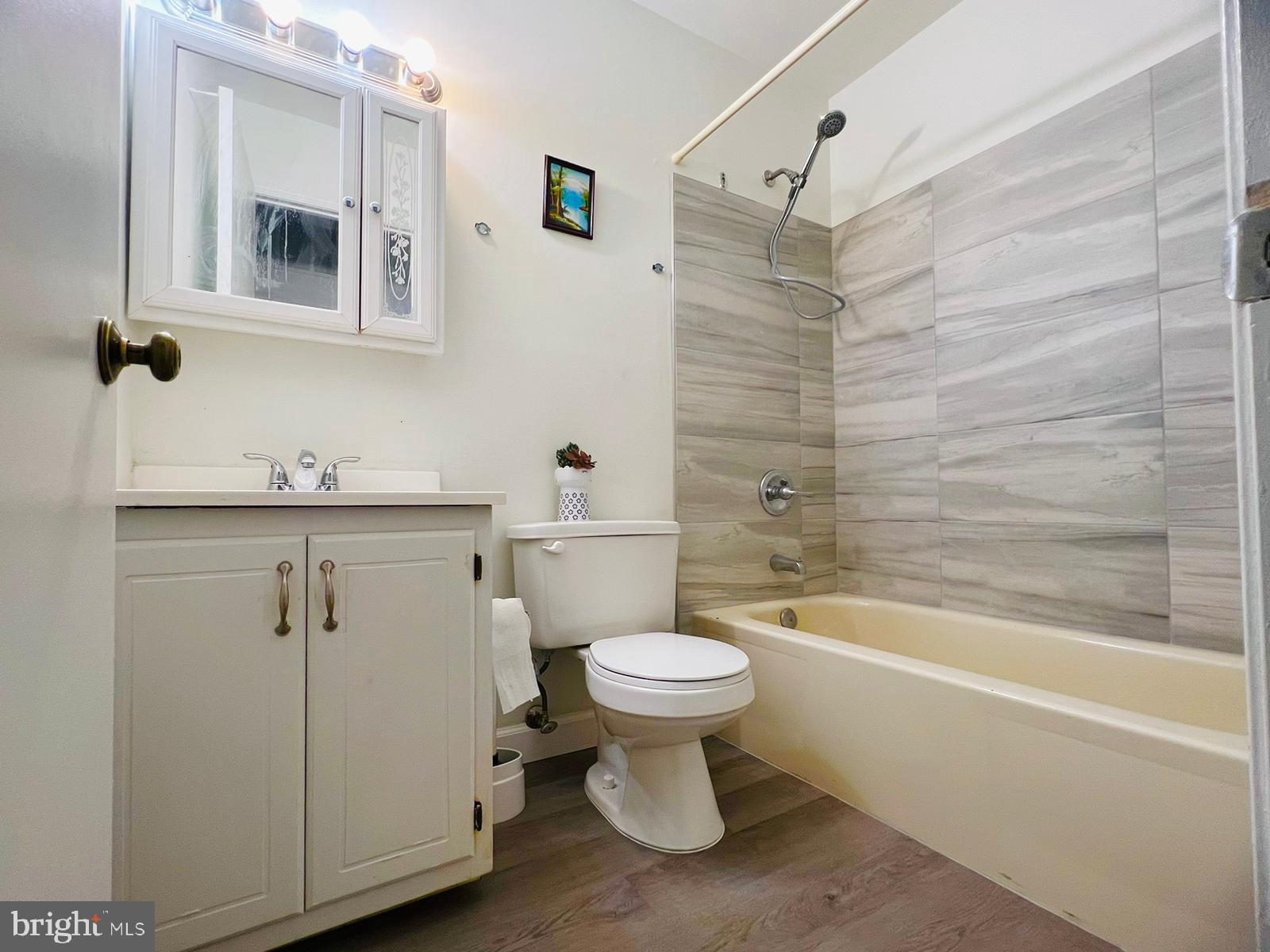 LAKES AT STANSBURY SHORE - Residential