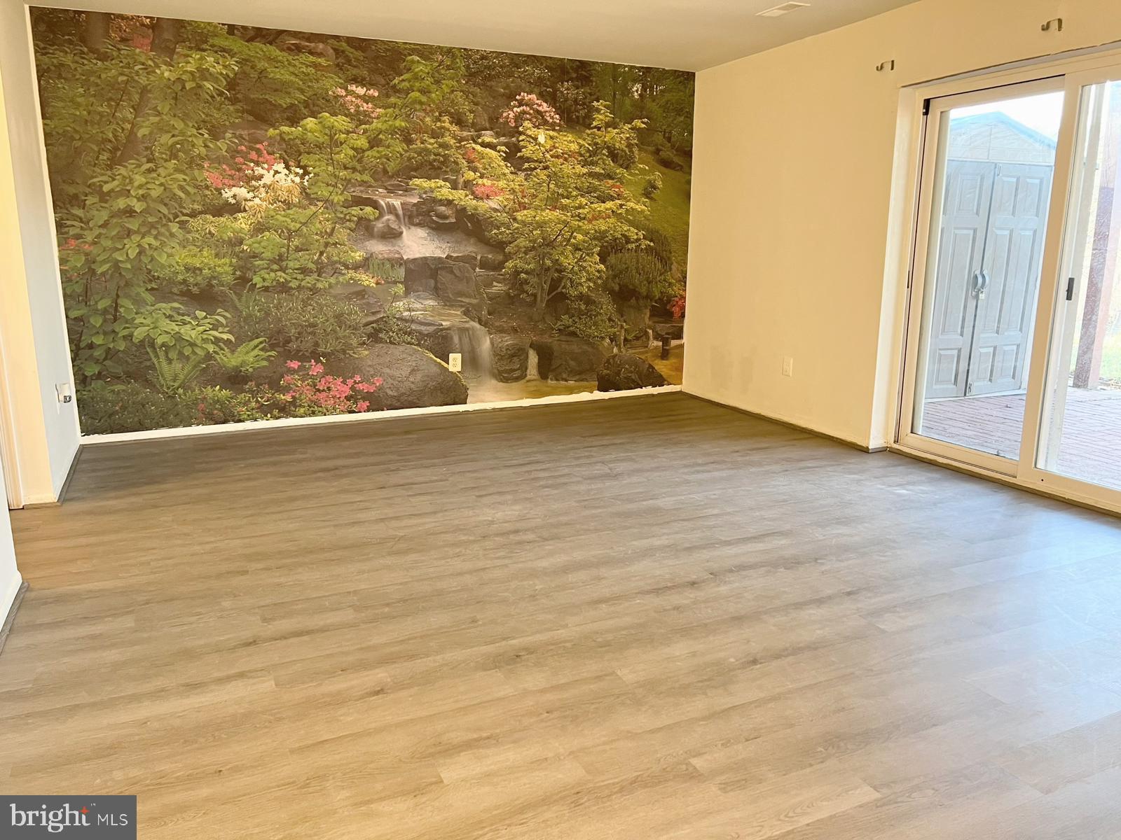 LAKES AT STANSBURY SHORE - Residential