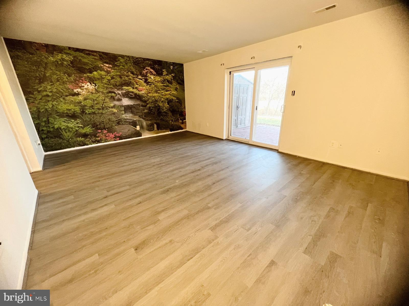 LAKES AT STANSBURY SHORE - Residential