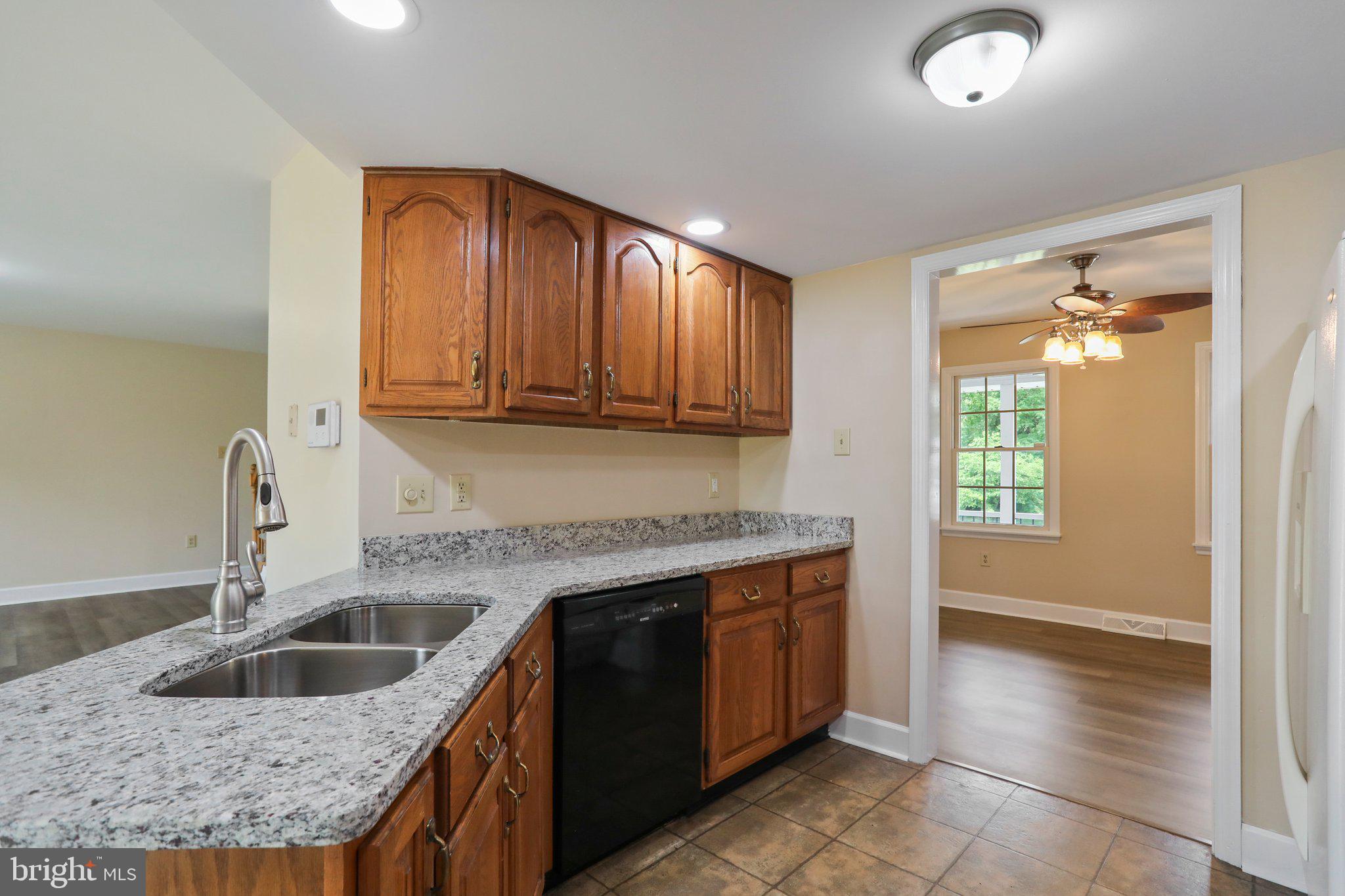 VAN LEAR MANOR - Residential