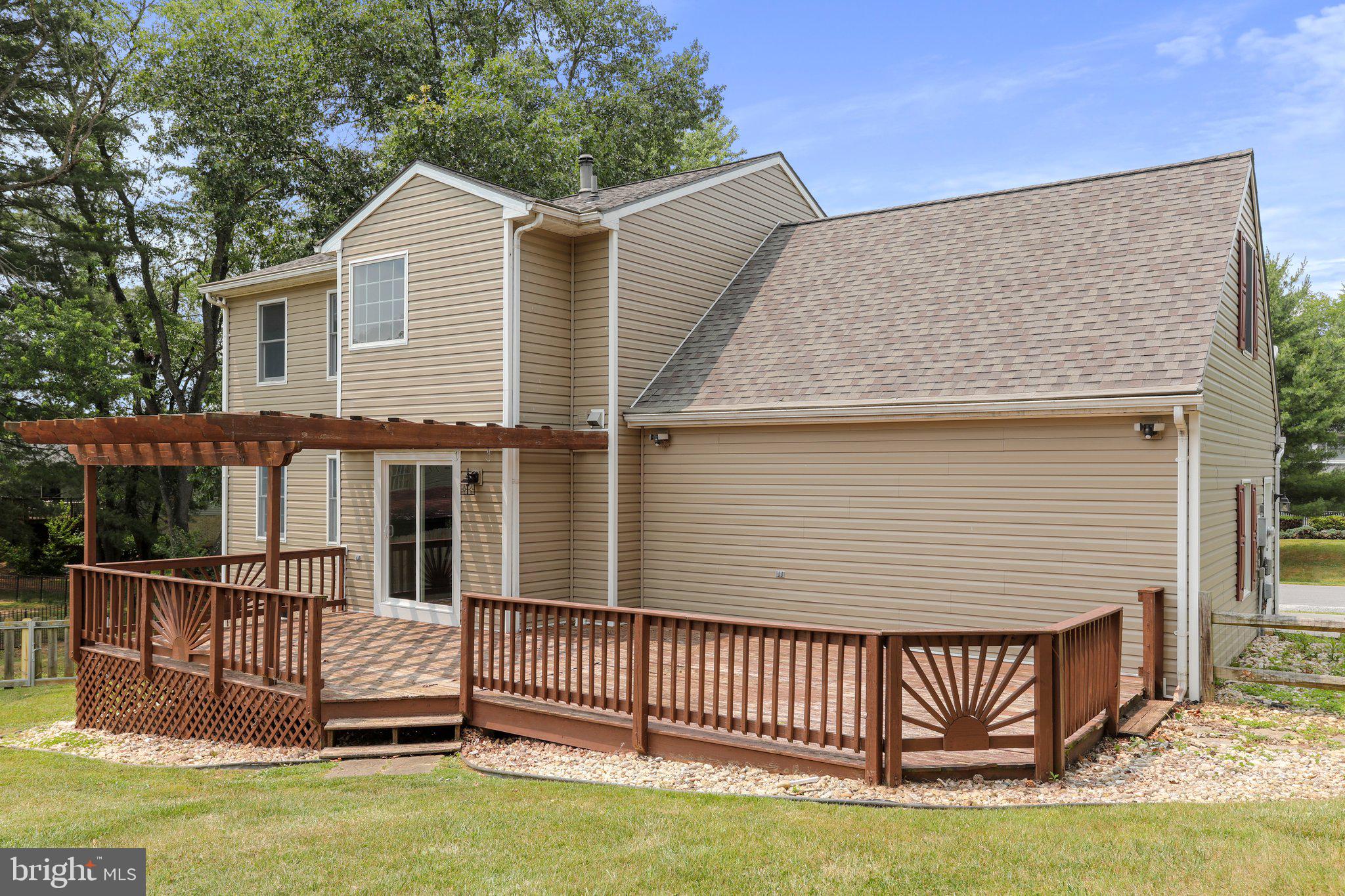 VAN LEAR MANOR - Residential