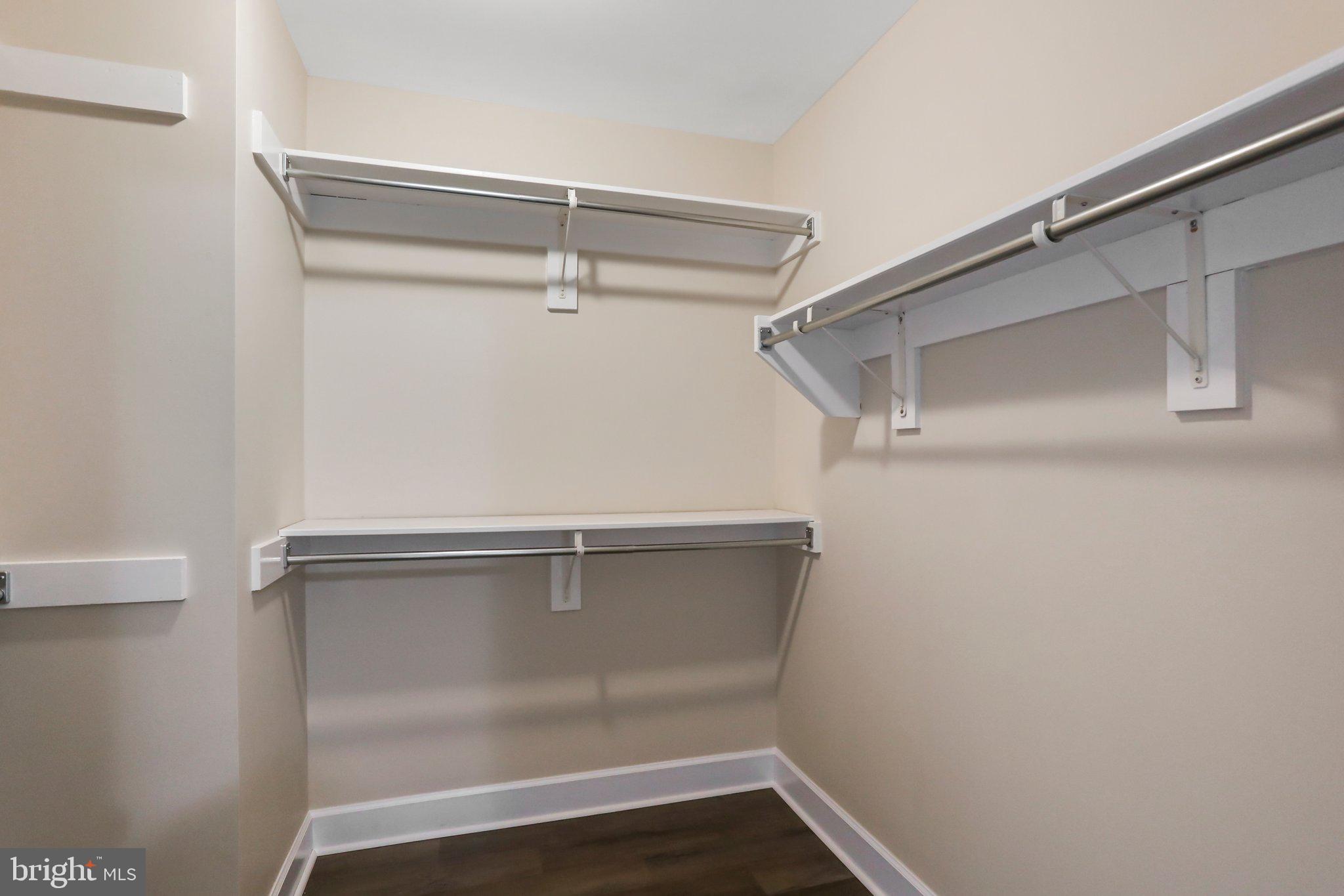 VAN LEAR MANOR - Residential