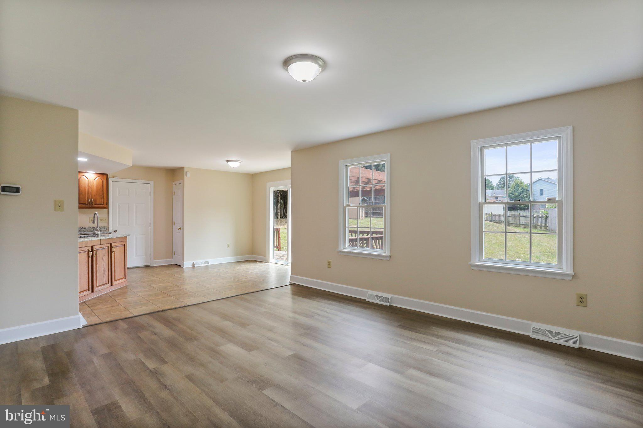 VAN LEAR MANOR - Residential