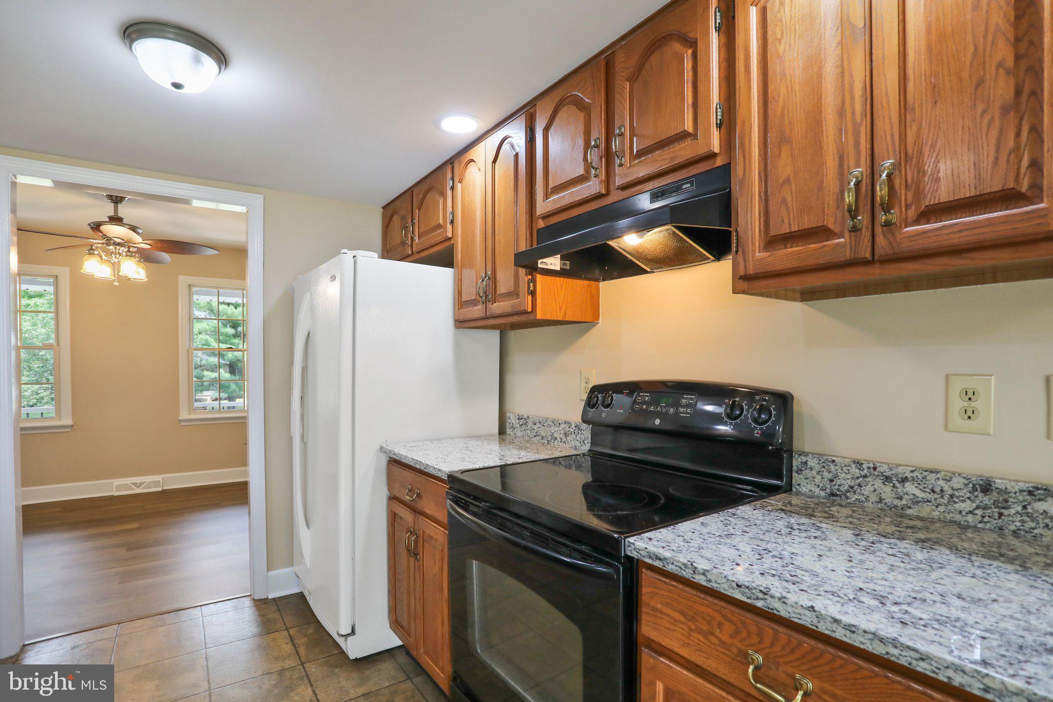 VAN LEAR MANOR - Residential