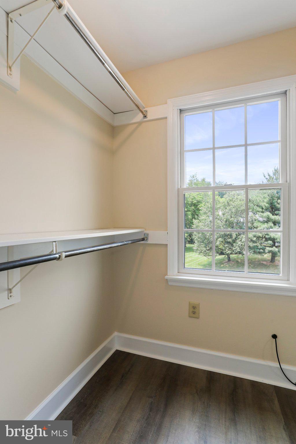 VAN LEAR MANOR - Residential