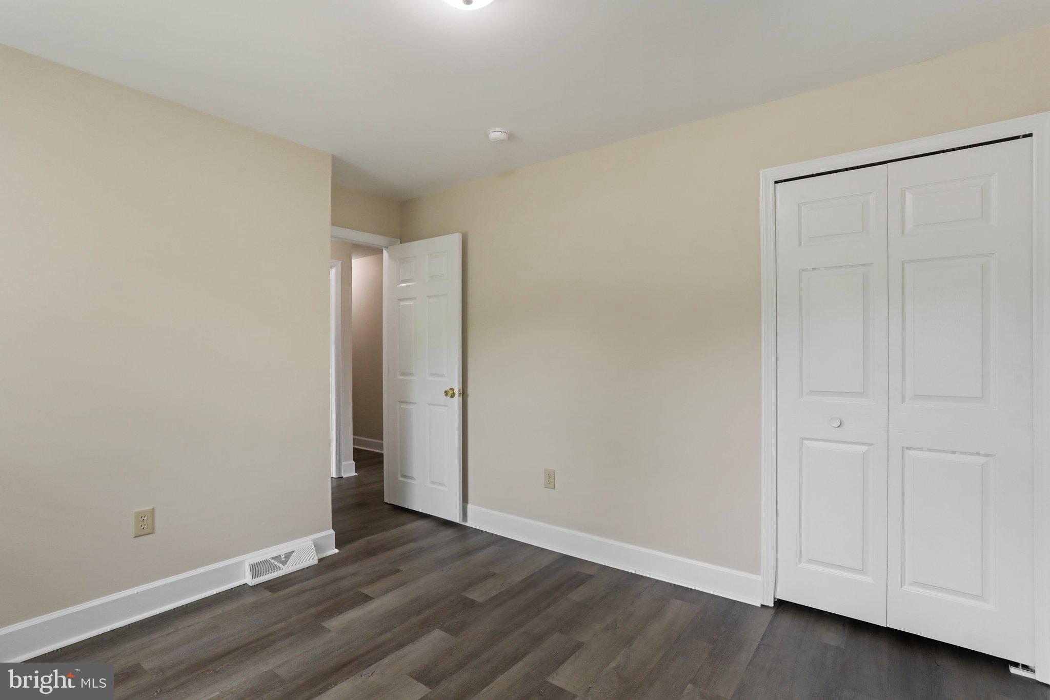 VAN LEAR MANOR - Residential