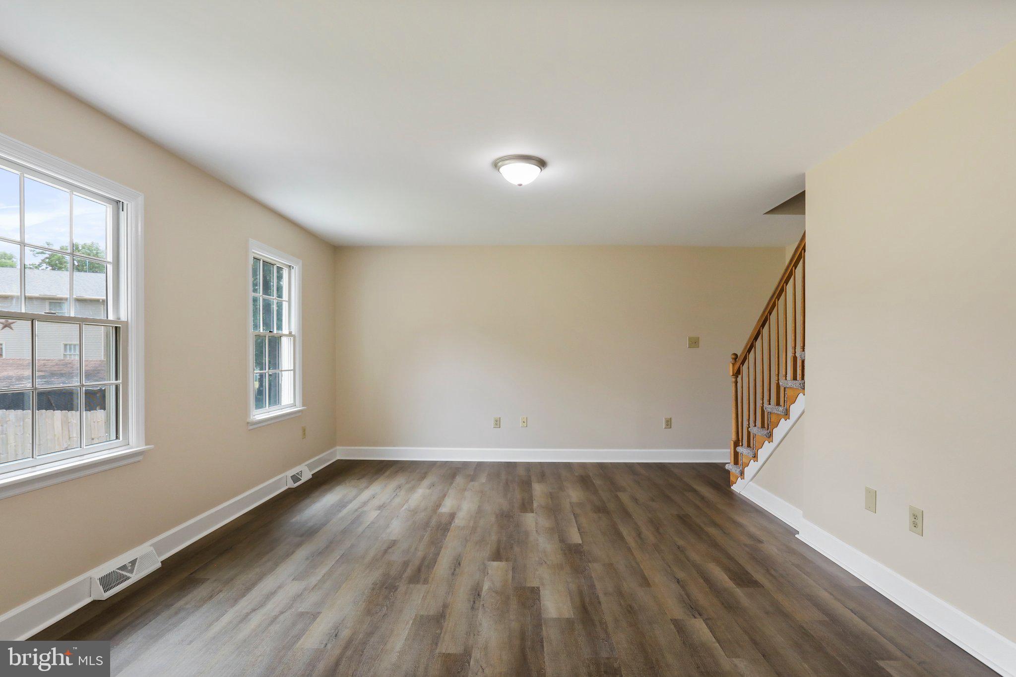 VAN LEAR MANOR - Residential