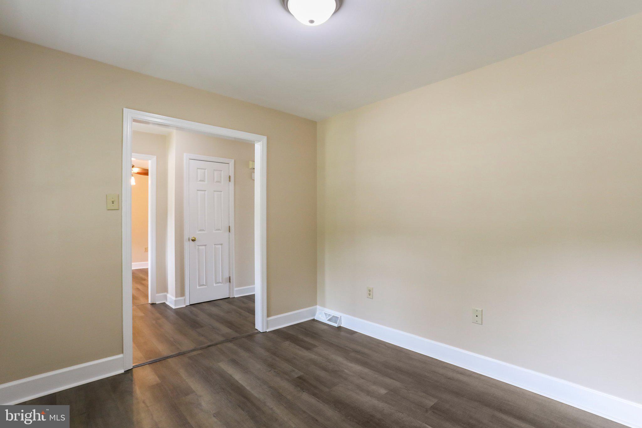 VAN LEAR MANOR - Residential