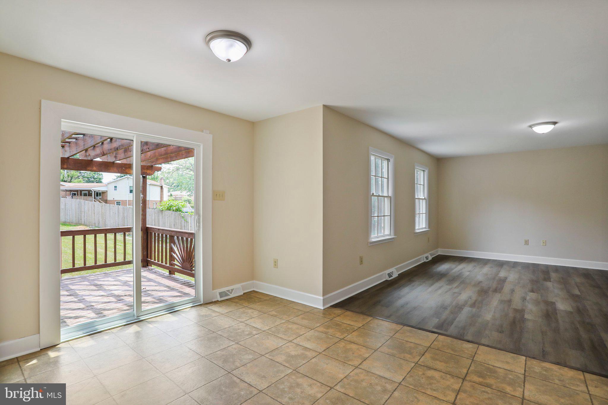 VAN LEAR MANOR - Residential