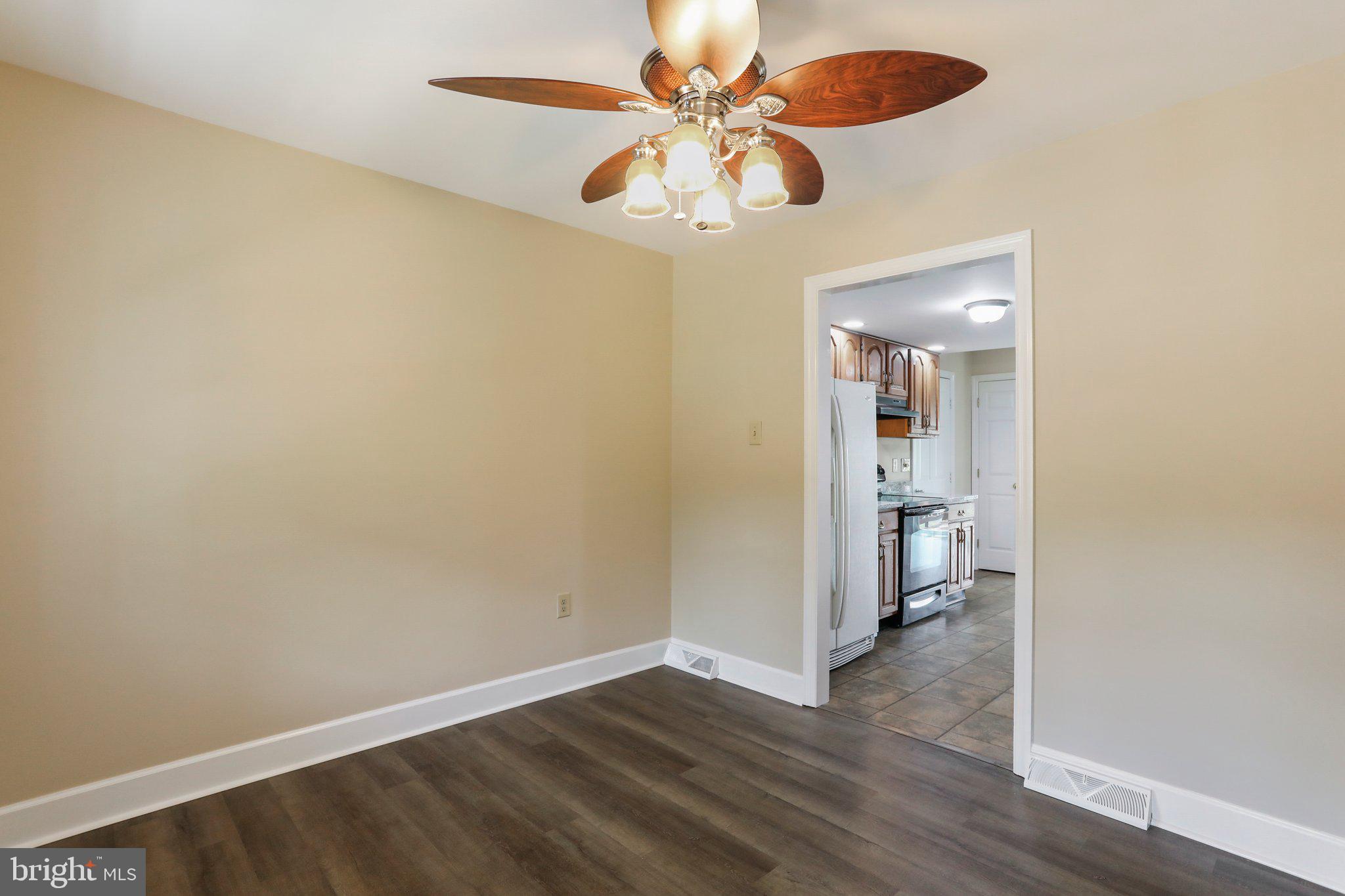 VAN LEAR MANOR - Residential