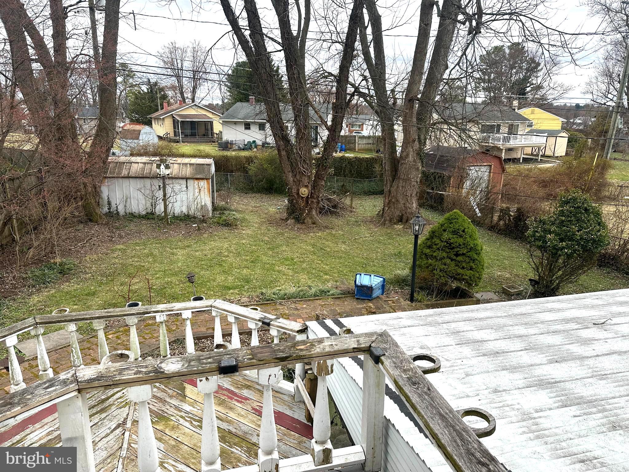 SUBURBIA - Residential