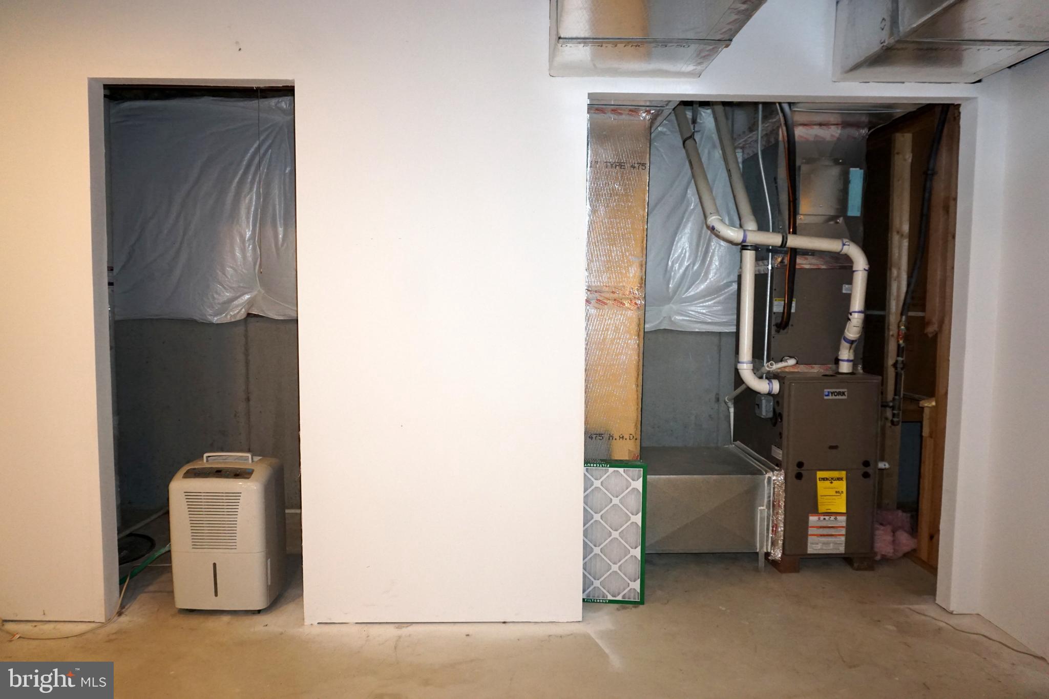 HILLS AT LOCK RIDGE - Residential