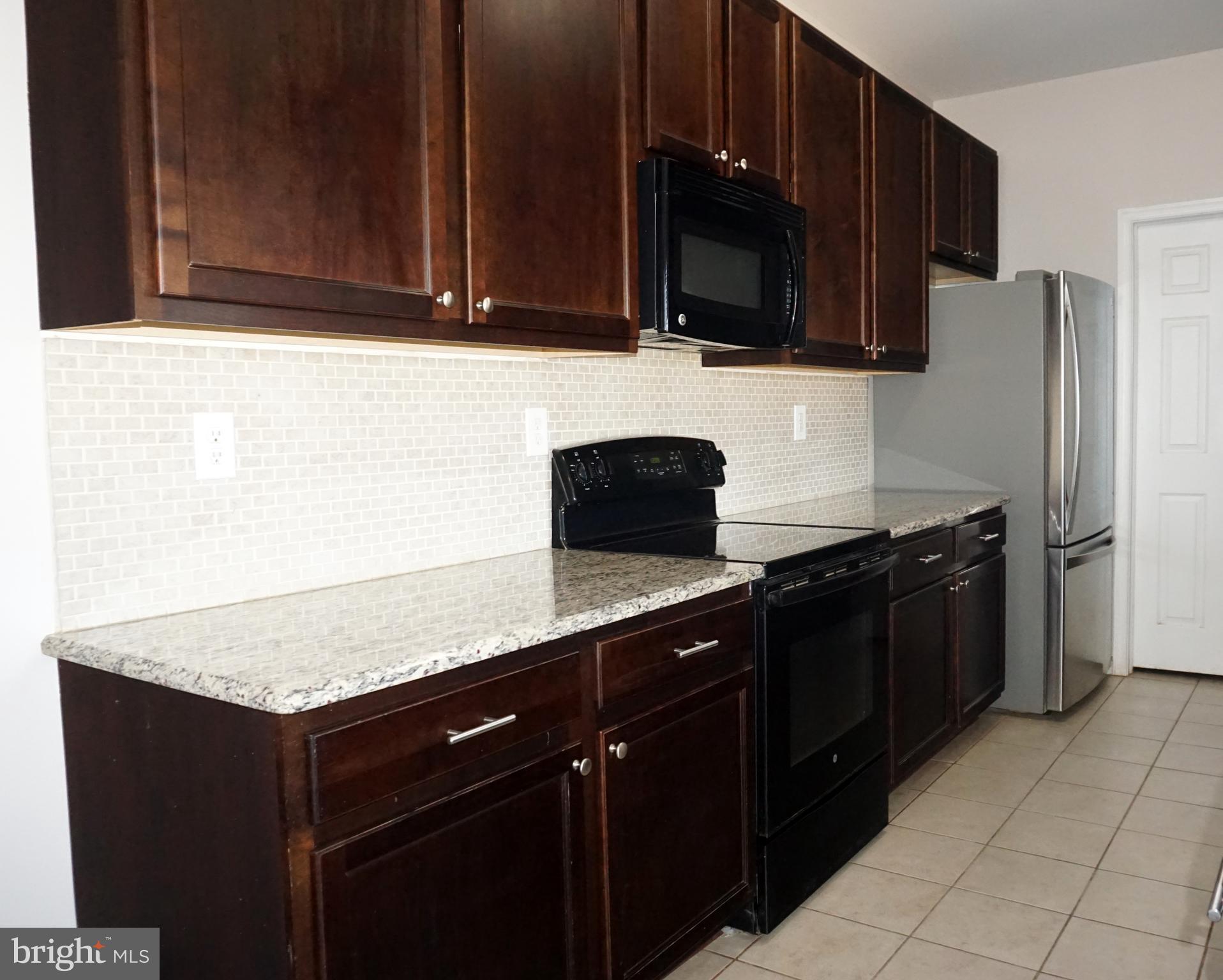 HILLS AT LOCK RIDGE - Residential