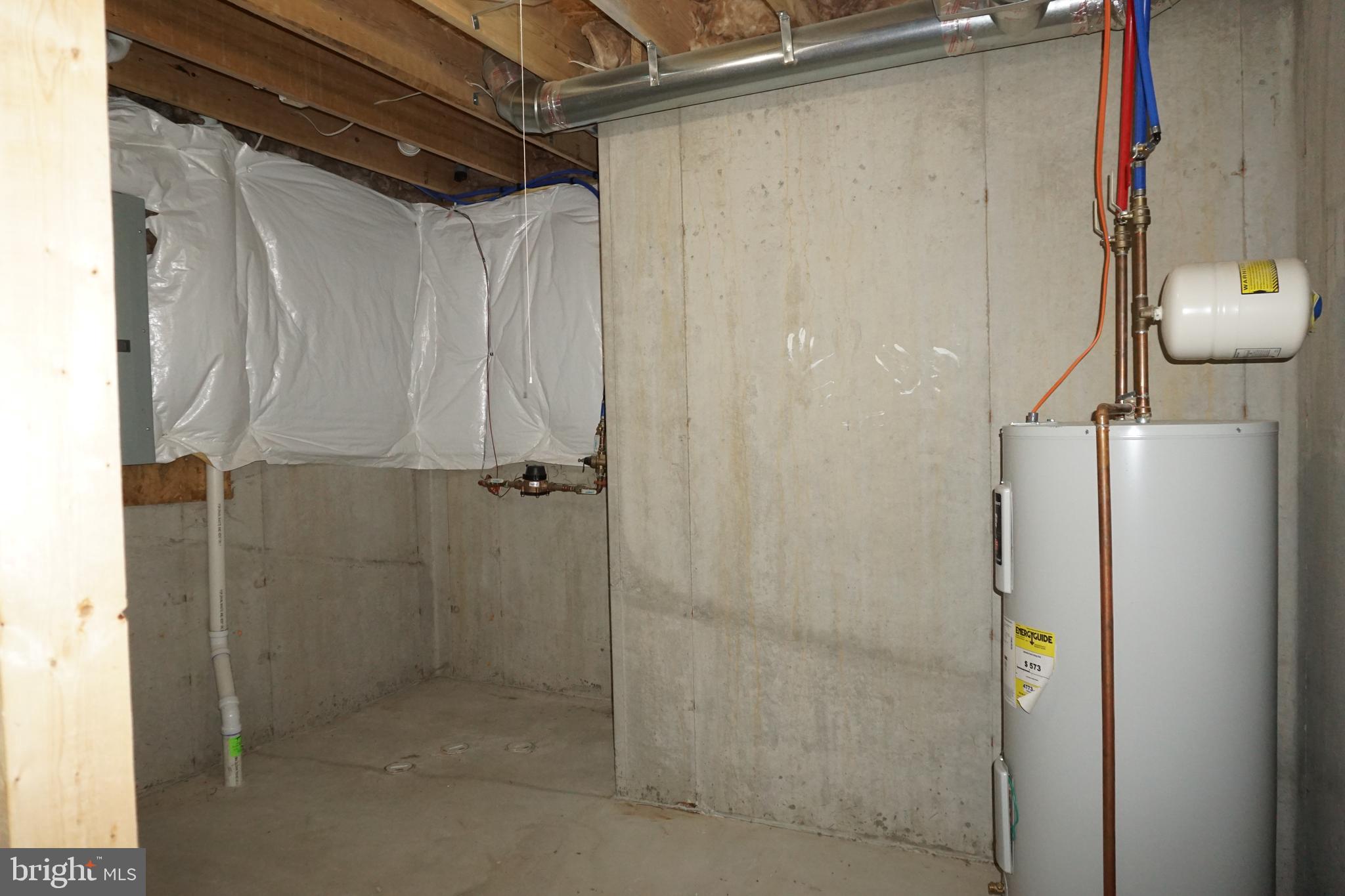 HILLS AT LOCK RIDGE - Residential